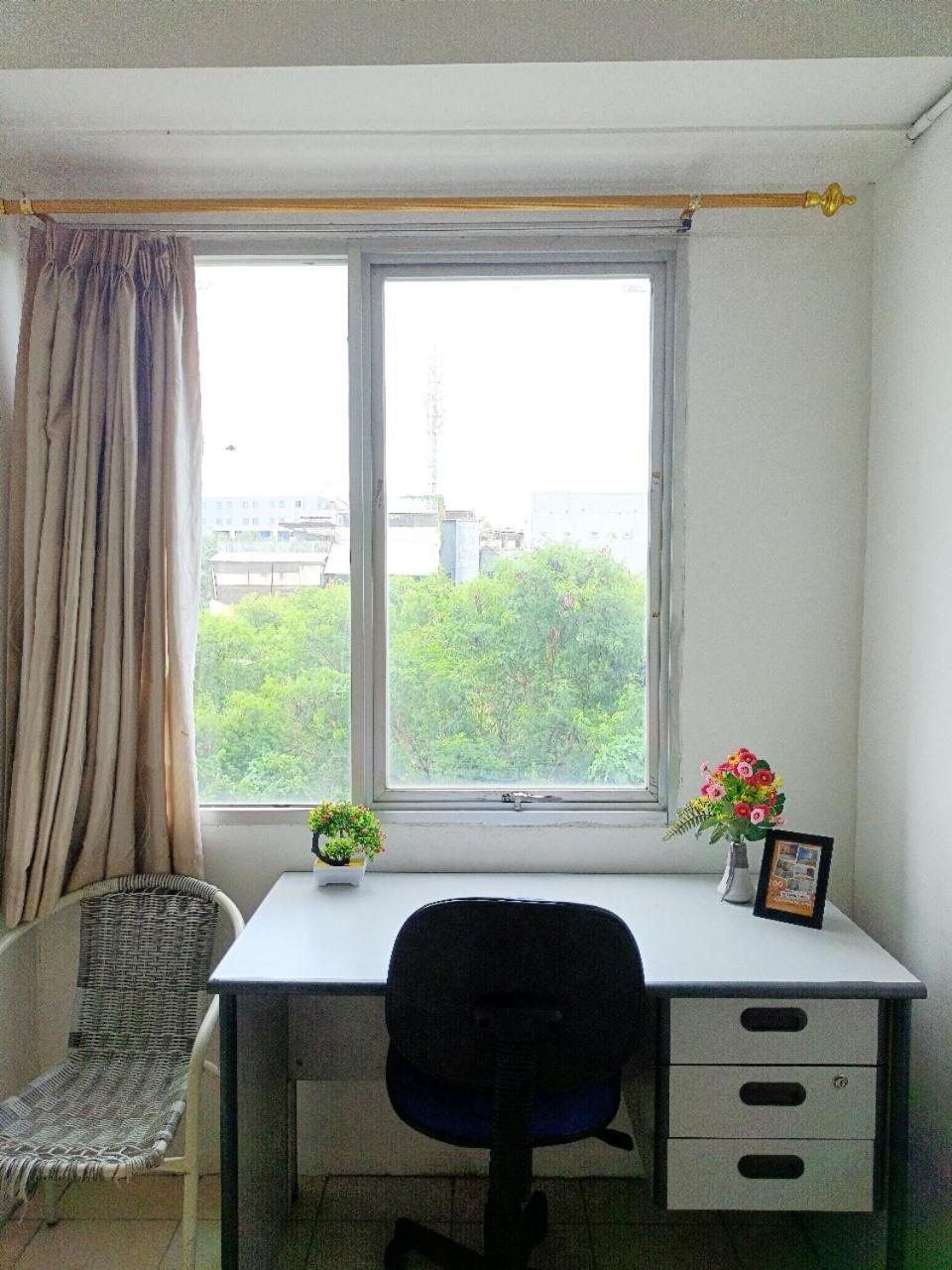 Cozy Studio Room Apartemen Centro City By Nusalink Джакарта Экстерьер фото